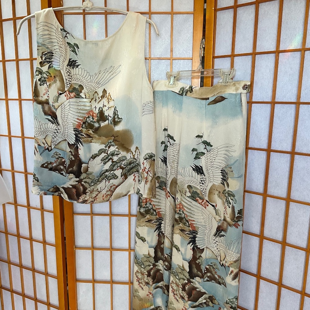 Artistic, Stunning, Asian inspired lightweight tank and pant set